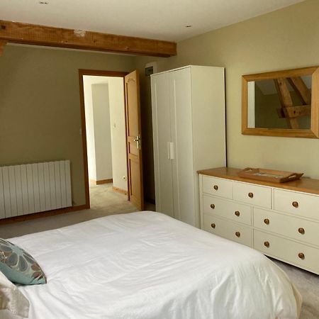 Lac De Lumiere. Relax With Rural Lakeside Living Herry Екстериор снимка
